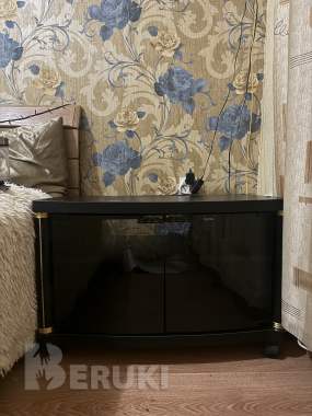 Тумба на колесиках 0