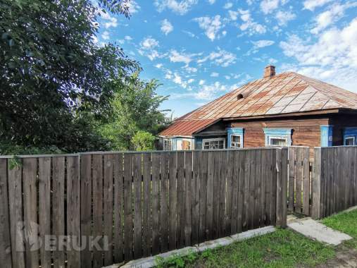 Участок с домом 1