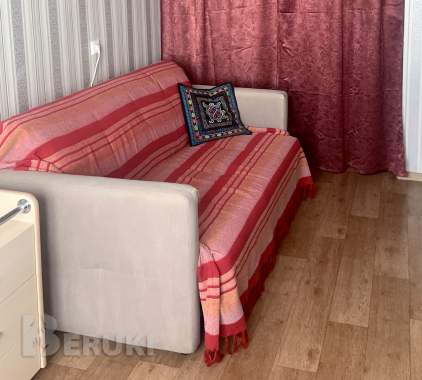 Диванчик б\у 1