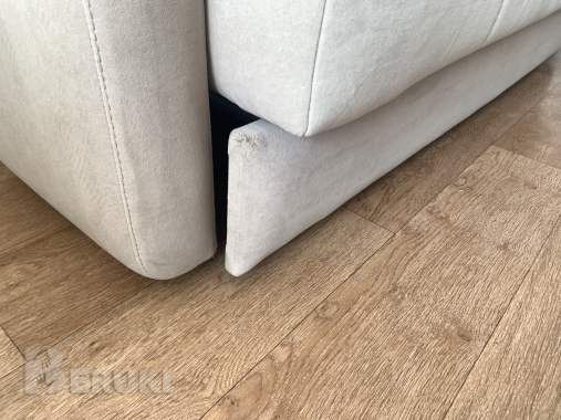 Диванчик б\у 9