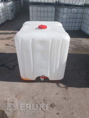 Контейнер б/у 1000 л из под тех жидкостей