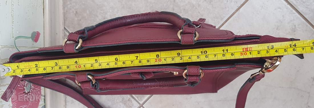 Стильная и практичная сумка carpisa цвета бордо 6