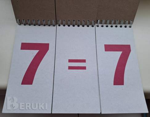 Перекидной тренажёр с цифрами и буквами (развивающие карточки), новые и б. У 5