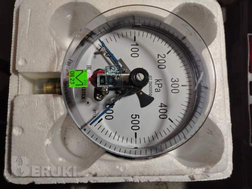 Электроконтактный манометр 1