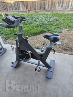 Интерактивный вертикальный велосипед 0