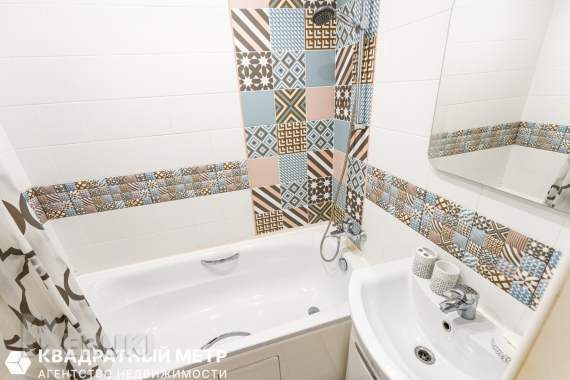 Продается 2-к. Квартира , прямо возле ст. Метро фрунзенская на ул. М. Танка 12