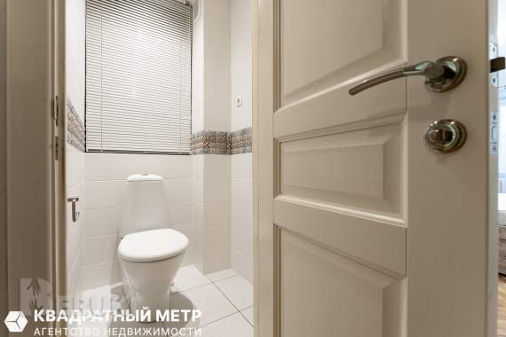 Продается 2-к. Квартира , прямо возле ст. Метро фрунзенская на ул. М. Танка 13