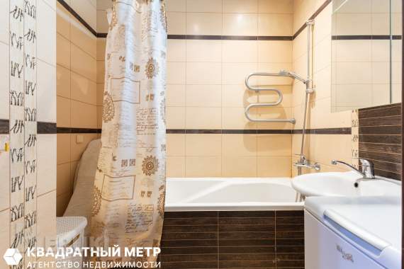 Продается светлая уютная 2-х комнатная квартира 4