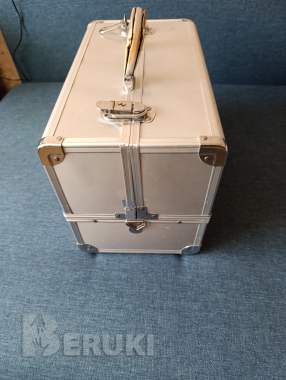 Чемодан для косметики. 0