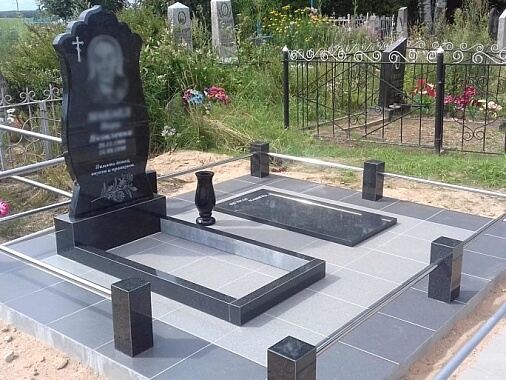 Памятник из гранита А3 установим в Логойске и рн 1