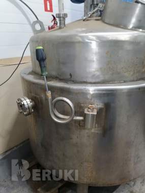 Б/у нержавеющий пищевой котел 600л. 1