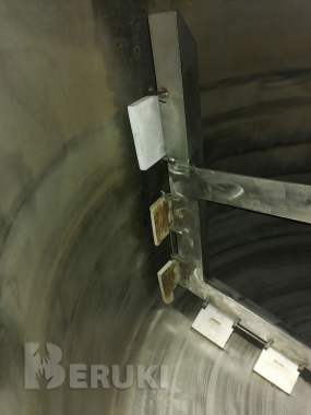 Б/у нержавеющий пищевой котел 600л. 4