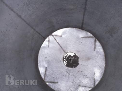 Б/у нержавеющая пищевая емкость 1. 5 куб. 3