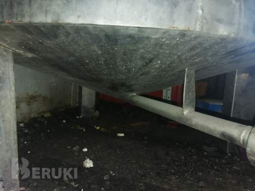 Б/у нержавеющая пищевая емкость 1. 5 куб. 4