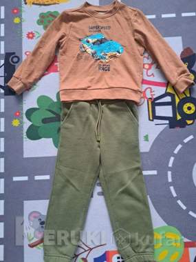 Свитшот и штаны утепленные, рост 110