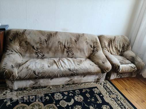 Диван с креслом