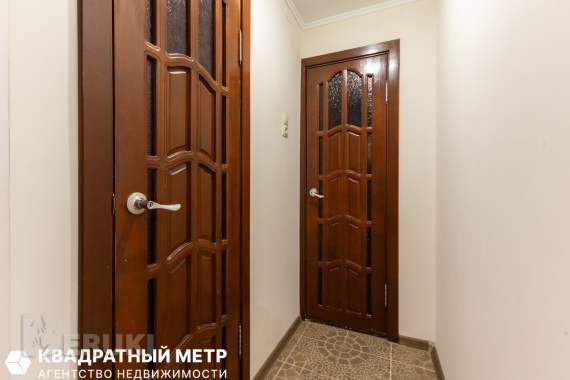 Продажа 2- комнатной квартиры в микр-не зеленый луг 12