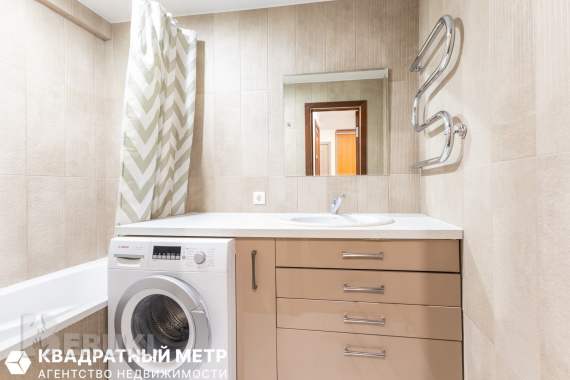 Продажа 2- комнатной квартиры в микр-не зеленый луг 15