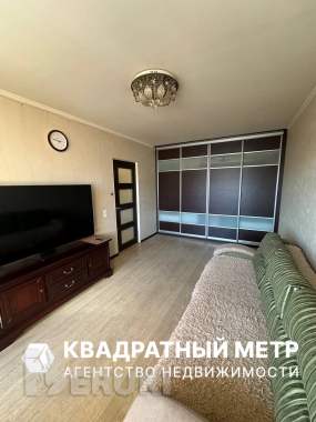 Продается 2-комнатная квартира с ремонтом, метро уручье 0