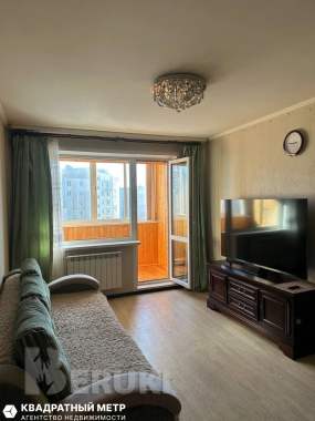 Продается 2-комнатная квартира с ремонтом, метро уручье 1