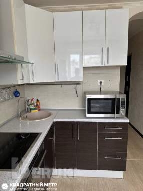 Продается 2-комнатная квартира с ремонтом, метро уручье 6