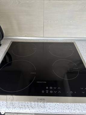 Продается 2-комнатная квартира с ремонтом, метро уручье 10