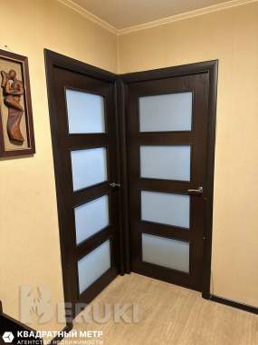 Продается 2-комнатная квартира с ремонтом, метро уручье 11