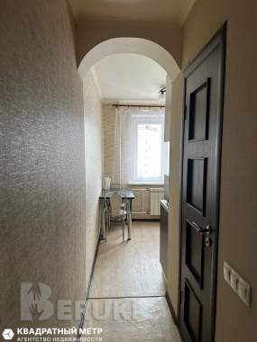 Продается 2-комнатная квартира с ремонтом, метро уручье 13