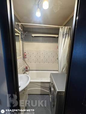 Продается 2-комнатная квартира с ремонтом, метро уручье 16