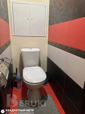 Продается 2-комнатная квартира с ремонтом, метро уручье 17