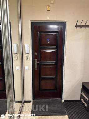 Продается 2-комнатная квартира с ремонтом, метро уручье 20