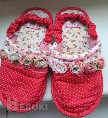 Тапки красные с розами принцесса, бу, р. 30 ( 19см) 2