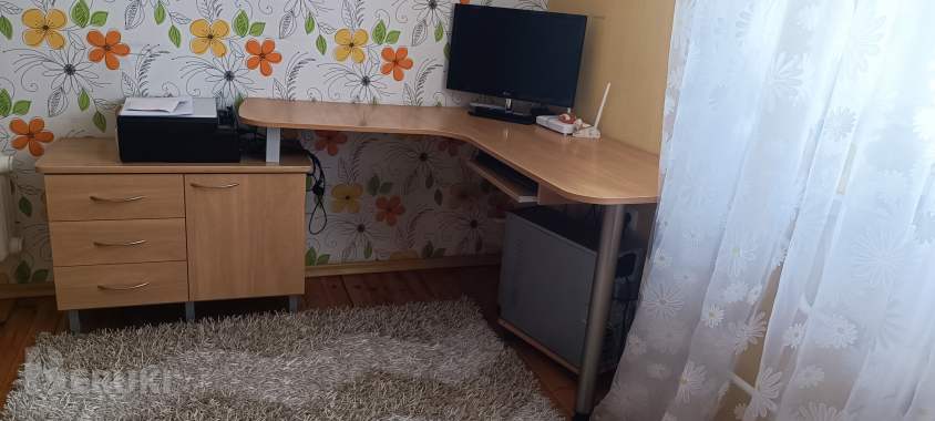 Стол письменный 1