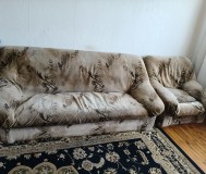 Диван с креслом