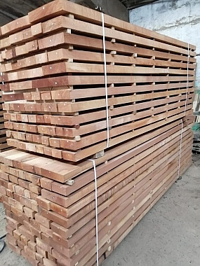 Пиломатериалы, кругляк из дуба, бука, ясеня. 0