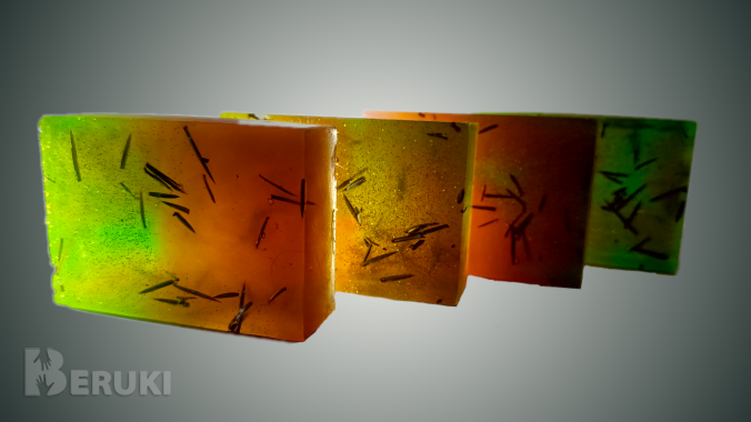 Мыло ручной работы с экстрактом сосны 2