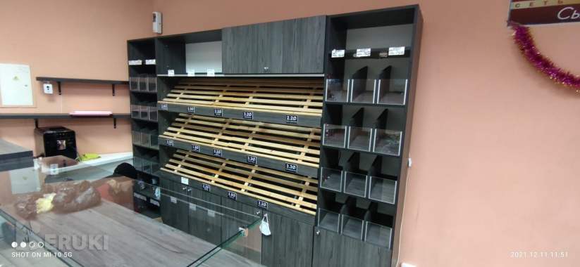 Стеллаж хлебный с тумбой 3