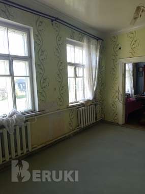 Продаю 2-х комн квартиру с газовым отоплением 250м жд вокзал 3