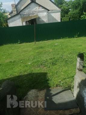 Продаю 2-х комн квартиру с газовым отоплением 250м жд вокзал 15