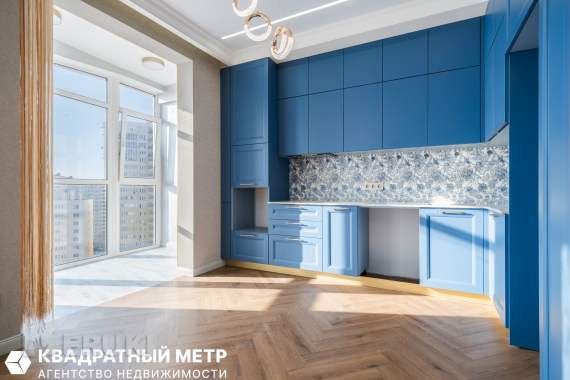 3-комнатная квартира, просп. Дзержинского 2