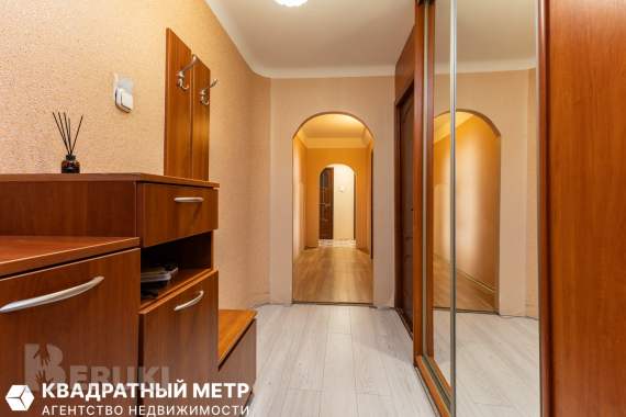 Просторная 3- комнатной квартира в двух остановках от метро «спортивная» 15