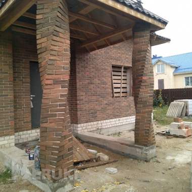 Кладка кирпича, блока