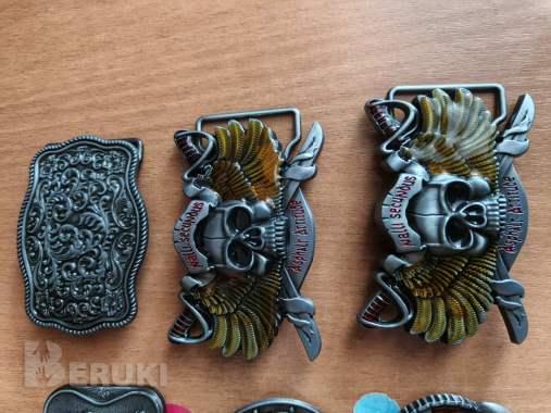 Продам пряжки ременные 4