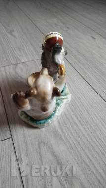 Фарфоровая статуэтка «мишки сладкоежки» 1