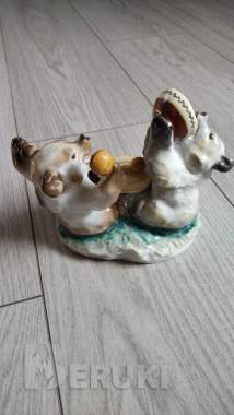 Фарфоровая статуэтка «мишки сладкоежки» 2