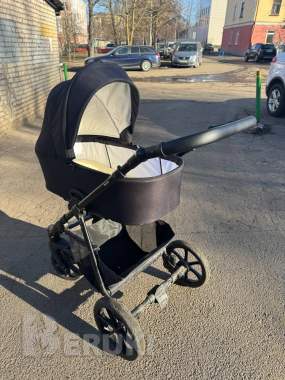 Продам детскую коляску 6