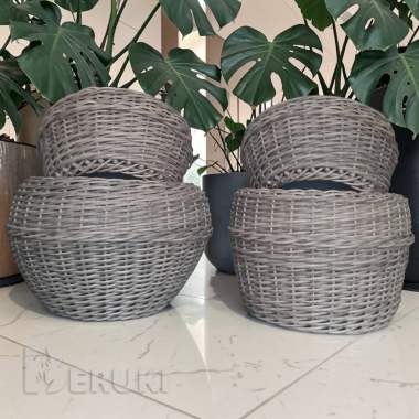 Кашпо для цветов из полиротанга. 5