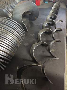 Спираль шнека 105x150x50-1400 мм 1