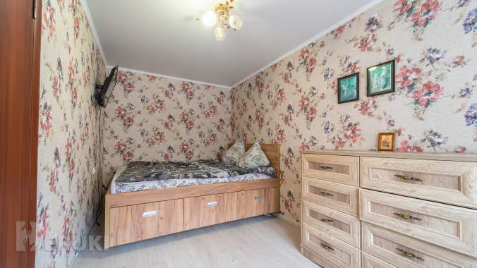 2х- комнатная квартира п. Новоколосово 9