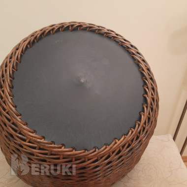 Кашпо для цветов из полиротанга. 1